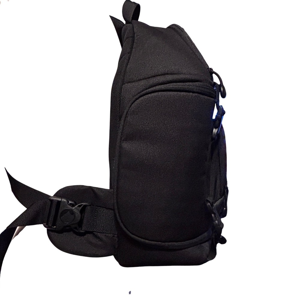 Lowepro Slingshot 100 AW Camera Bag Unisex Black Excellent Sling Backpack - Picture 3 of 10
